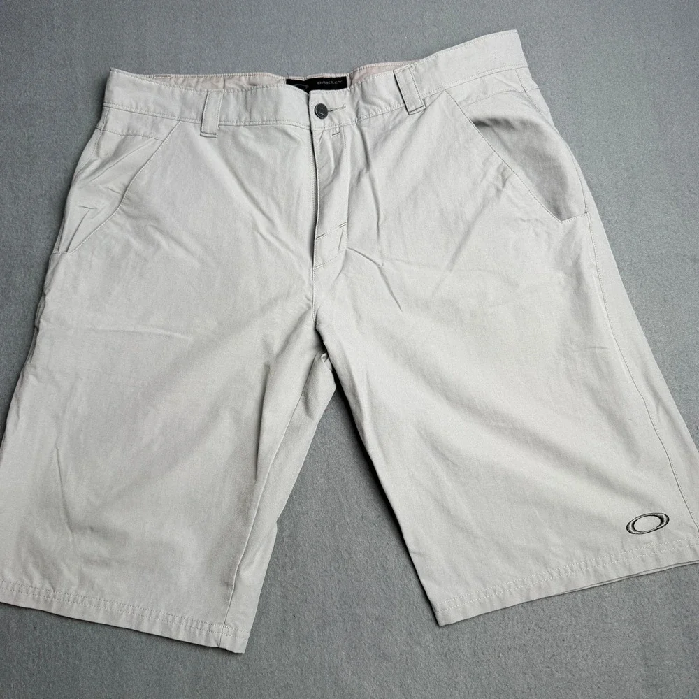 Oakley Mens Tan Khaki Flat Front Performance Golf Shorts Size 40W